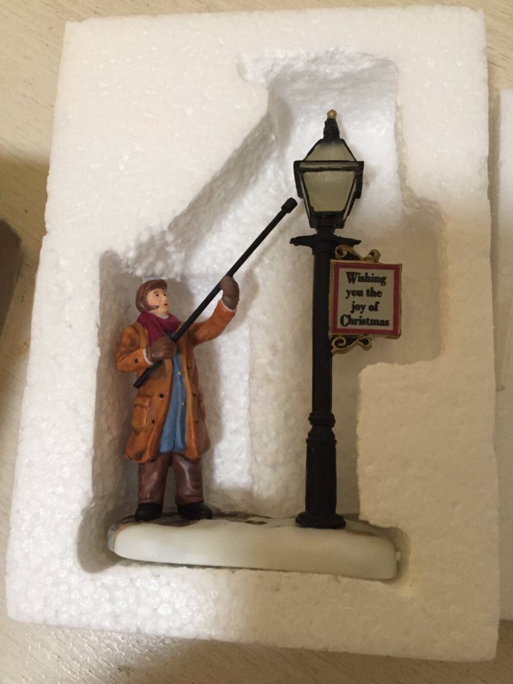 Department 56 New England Village Lamp Lighter Intro 07 Retired Piece w/Box Nic